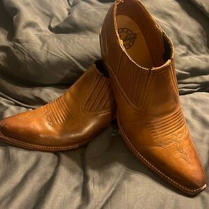 Lunches Booties size 7b